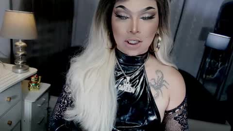 Zhavia online show from January 14, 2026, 4:01 pm