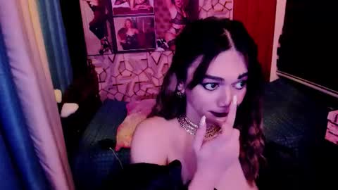 Snapshot of xdirtymistressx chatting on October 3, 2025, 9:17 am XDirtymistressX online show from October 3, 2025, 9:17 am