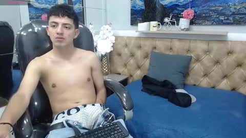 xebastwink online show from February 12, 2026, 8:48 pm