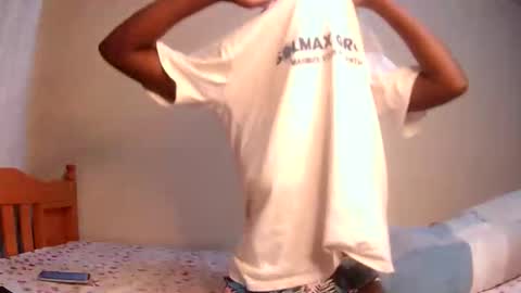 xeenah online show from October 27, 2025, 12:31 pm