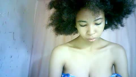 xenna610827 online show from March 11, 2025, 6:10 am