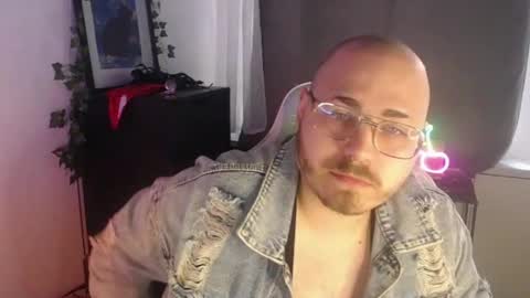 Snapshot of xfabian_love chatting on September 23, 2025, 9:34 am F A B I A N online show from September 23, 2025, 9:34 am
