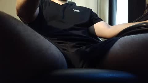 Snapshot of xghost94_ chatting on October 6, 2025, 7:44 pm Ghost online show from October 6, 2025, 7:44 pm