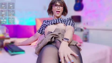 xiaots online show from February 26, 2025, 11:48 pm