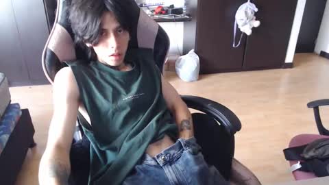 xIce Boy online show from December 15, 2025, 1:48 pm