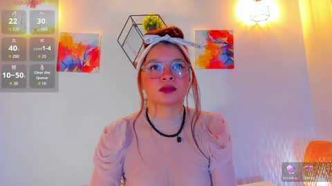 tifanny  online show from April 15, 2026, 11:39 am