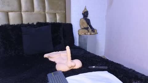 ximena online show from February 3, 2025, 5:07 am