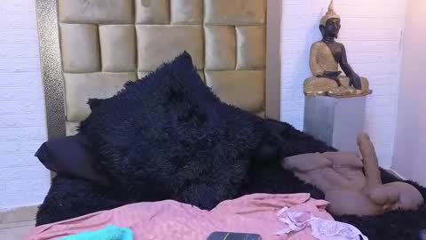 ximena online show from February 21, 2025, 9:34 am