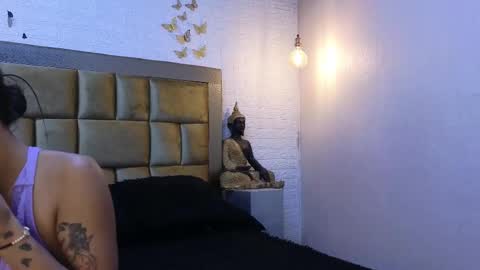 ximena online show from October 11, 2025, 1:20 pm