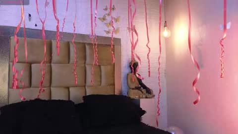 ximena online show from November 14, 2025, 9:46 pm