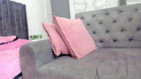 xiomara_cortes online show from January 5, 2026, 5:27 pm