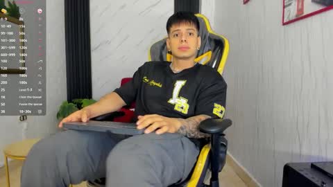      online show from September 23, 2025, 12:19 pm