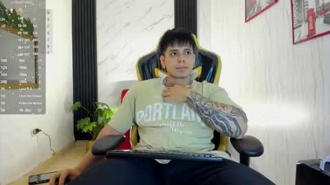      online show from November 22, 2025, 12:15 pm