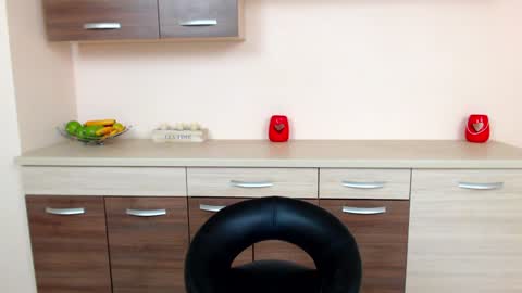 Kim online show from December 27, 2024, 11:39 am