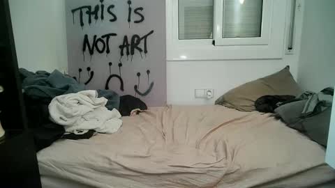 Wendy online show from December 19, 2024, 2:24 pm