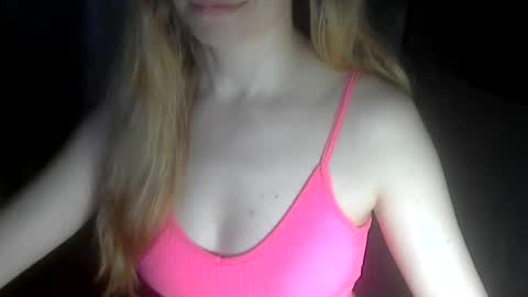 xlorax77703 online show from May 28, 2026, 1:47 am