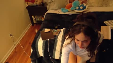 Mia online show from February 21, 2025, 12:16 am