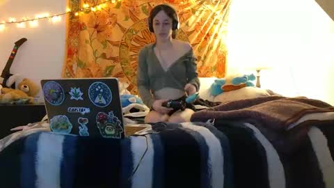 Mia online show from February 22, 2025, 11:24 pm