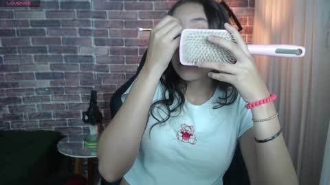 lunna online show from January 14, 2025, 4:08 pm