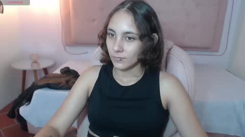 lunna online show from March 12, 2025, 8:41 pm