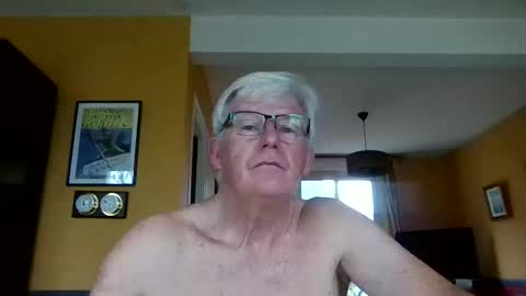 xmaeg3 online show from January 12, 2026, 9:14 am