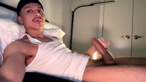 xmomentumx online show from February 16, 2025, 5:26 pm