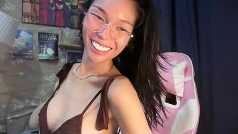 Sweet Monica online show from May 31, 2026, 9:05 am
