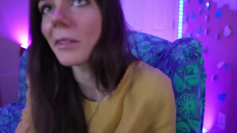 Bella Bondai online show from March 4, 2025, 6:47 am