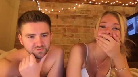 xoprincesspeachxo online show from October 28, 2025, 1:20 am