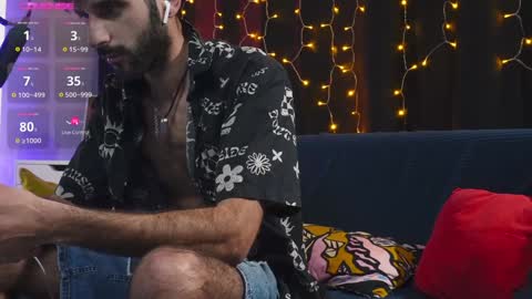 XoRylan online show from January 15, 2025, 7:12 pm