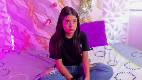 Snapshot of xqueen_of_pleasurex chatting on February 28, 2026, 12:17 pm sara and thiago online show from February 28, 2026, 12:17 pm