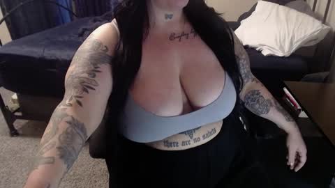 xorileyschembri online show from December 2, 2024, 12:30 am