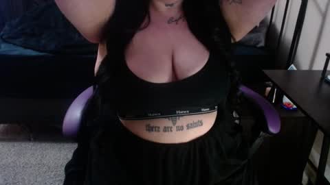 xorileyschembri online show from February 13, 2025, 2:12 am