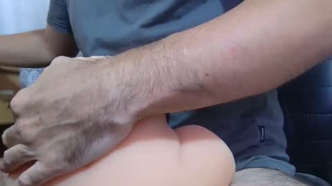 xrokettt online show from November 9, 2025, 8:40 pm