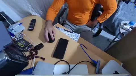 xrokettt online show from November 30, 2025, 5:50 pm