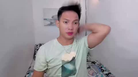 xsebastian19 online show from February 24, 2025, 6:58 pm