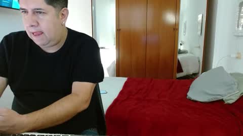 thiagoeva online show from October 27, 2025, 8:40 am