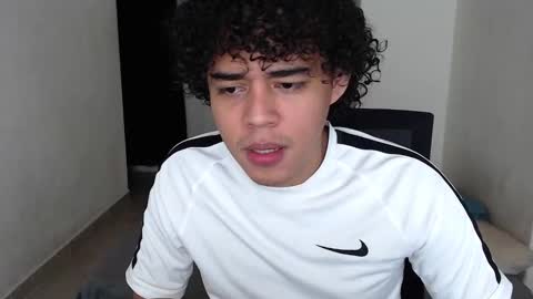 Snapshot of xtranherr chatting on January 4, 2025, 4:01 am xtranherr online show from January 4, 2025, 4:01 am