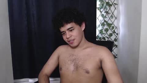 Snapshot of xtranherr chatting on February 13, 2025, 8:24 pm xtranherr online show from February 13, 2025, 8:24 pm