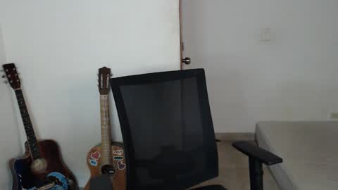 Snapshot of xtranherr chatting on November 8, 2025, 3:07 am xtranherr online show from November 8, 2025, 3:07 am