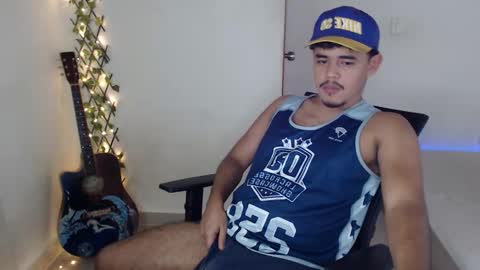 Snapshot of xtranherr chatting on December 17, 2025, 3:34 am xtranherr online show from December 17, 2025, 3:34 am