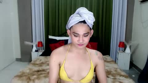 xtspetitehugecock online show from April 11, 2026, 5:01 am