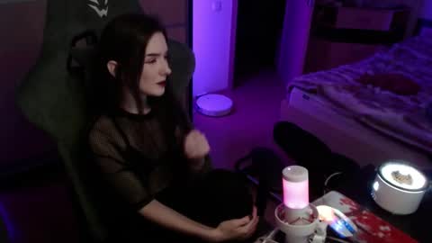 Alice online show from January 7, 2026, 5:04 pm