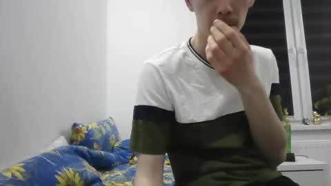 xvenon9898x online show from April 22, 2026, 6:53 pm