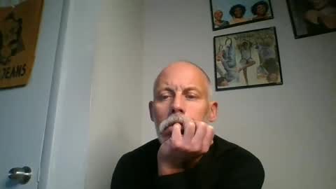 Snapshot of xxbrunomoore chatting on January 15, 2025, 8:26 pm Bruno Moore X online show from January 15, 2025, 8:26 pm