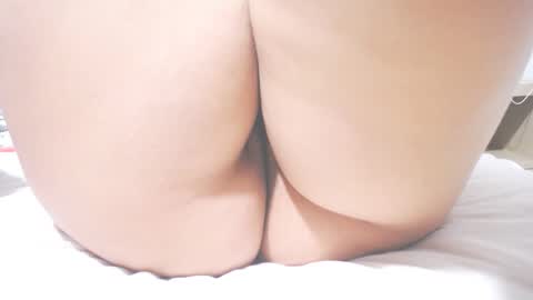 xxiisshi online show from December 20, 2024, 3:25 am