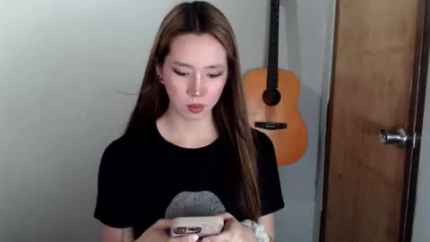 Snapshot of xxinnocentbellaxx chatting on December 13, 2024, 2:27 pm Dyanna Zulla online show from December 13, 2024, 2:27 pm