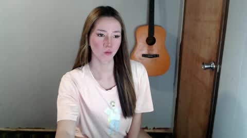 Snapshot of xxinnocentbellaxx chatting on December 20, 2024, 10:27 am Dyanna Zulla online show from December 20, 2024, 10:27 am