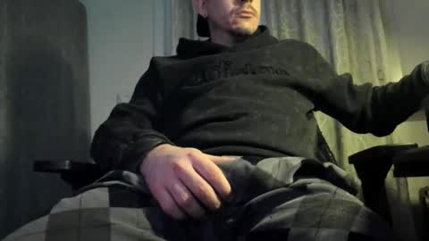 xxitalianb0yxx online show from March 15, 2026, 4:57 pm
