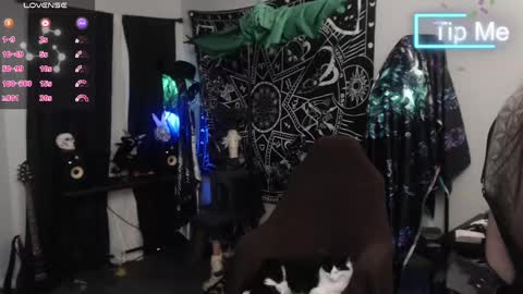 Lilith online show from February 27, 2025, 2:21 am